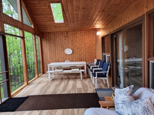 3BR Harbor Front House with Fire Pit  Canoe, Hammock & Bikes near Grand Beach.