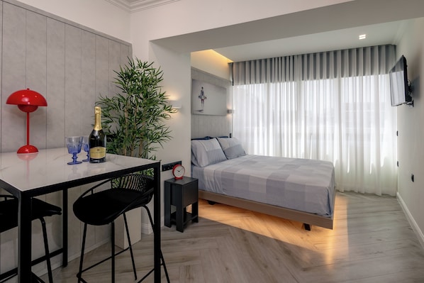 Pillow-top beds, in-room safe, desk, laptop workspace
