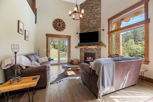 Serene retreat in the Black Hills, AC, Hot Tub, Close to Deadwood