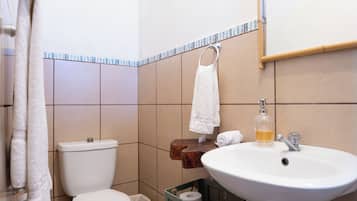 Habitación Confort con 2 camas individuales, 2 camas individuales | Baño