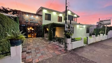 Fachada del alojamiento