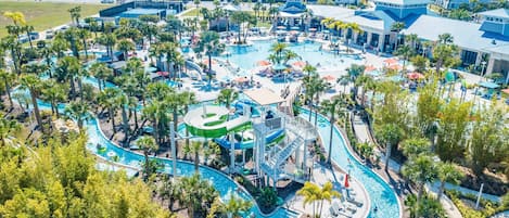 Utomhuspool och uppvärmd pool