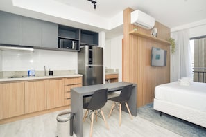 Fridge, stovetop, espresso maker
