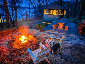 Terrace/patio - Lake views! Steps to the water! Sweetheart getaway (Hulbert)