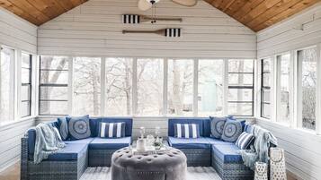 TV, fireplace, foosball, table tennis