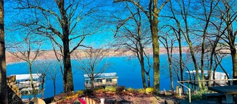 Private Oasis! 3 houses! reunions/weddings/events!