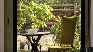 Smart TV 32-inci dengan saluran TV kabel