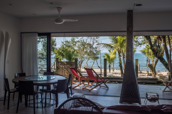 32-Zoll-Smart-TV mit Kabelempfang, Netflix, Streaming-Dienste