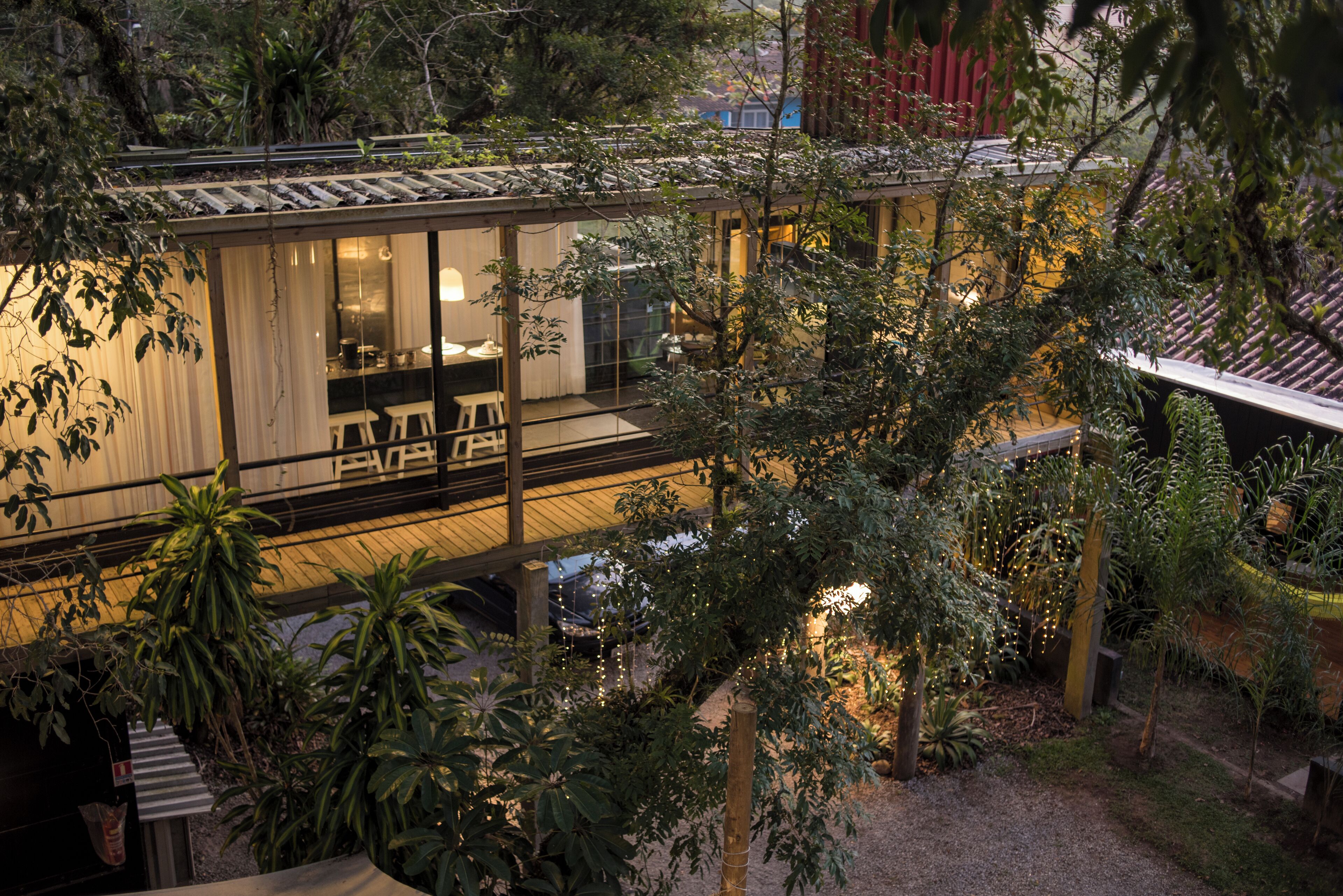 Comfort Suite, Balcony, Courtyard View | Living area | 32-inch Smart TV with cable channels