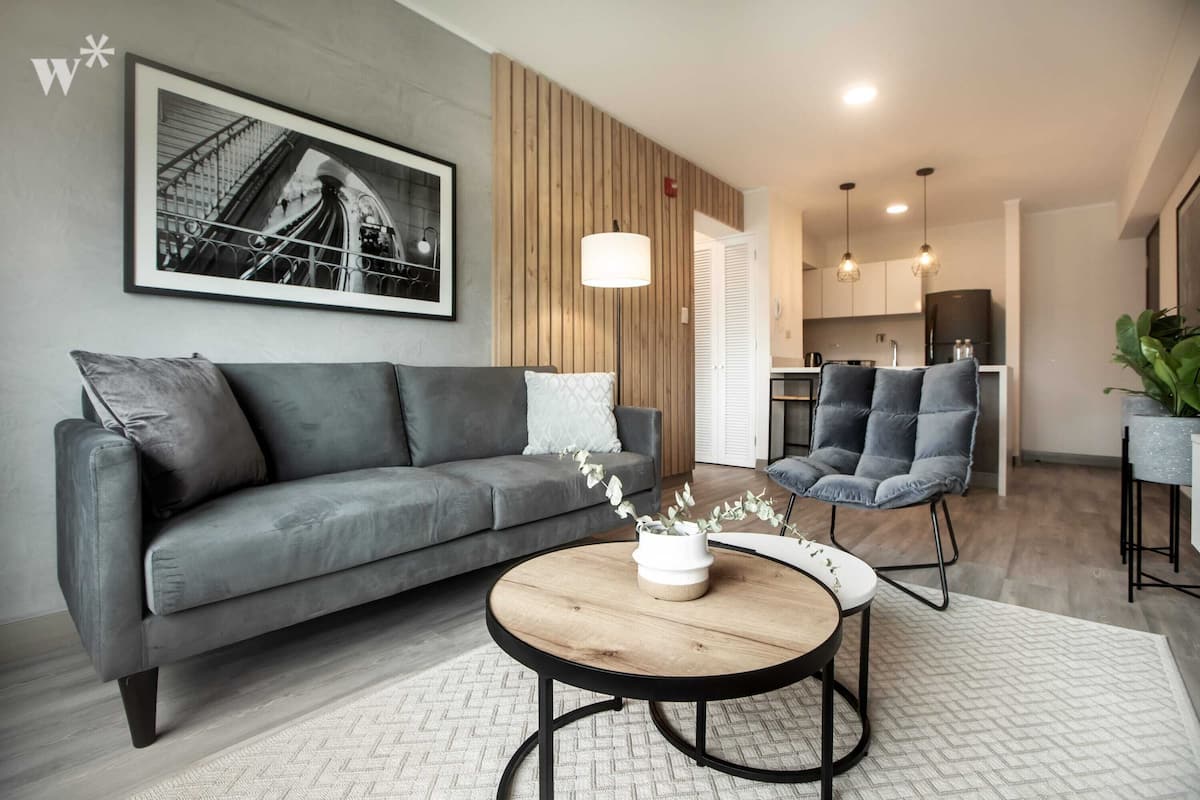 Apartment (902) | Living area | 40-inch Smart TV with cable channels