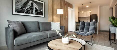 Apartment (902) | Living area