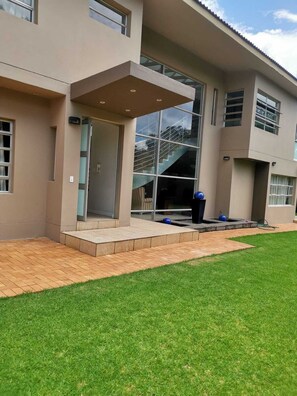 Front of property - 65 Maluti Ave (Randburg)