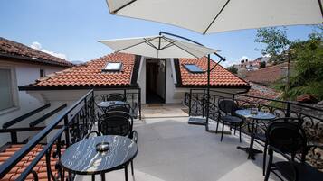 Apartamento superluxo | Terraço/pátio