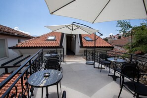 Luxury Apartment | Terrace/patio - Villa Pupin SARAISTE (Ohrid)