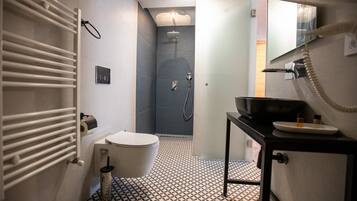 Standard Room | Bathroom