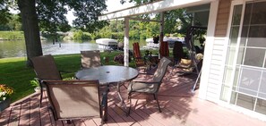 Outdoor dining - Spacious Lakefront Retreat. 3 Bedroom, 2 Bath Ranch Home 30 ft from the water.  (Delhi)