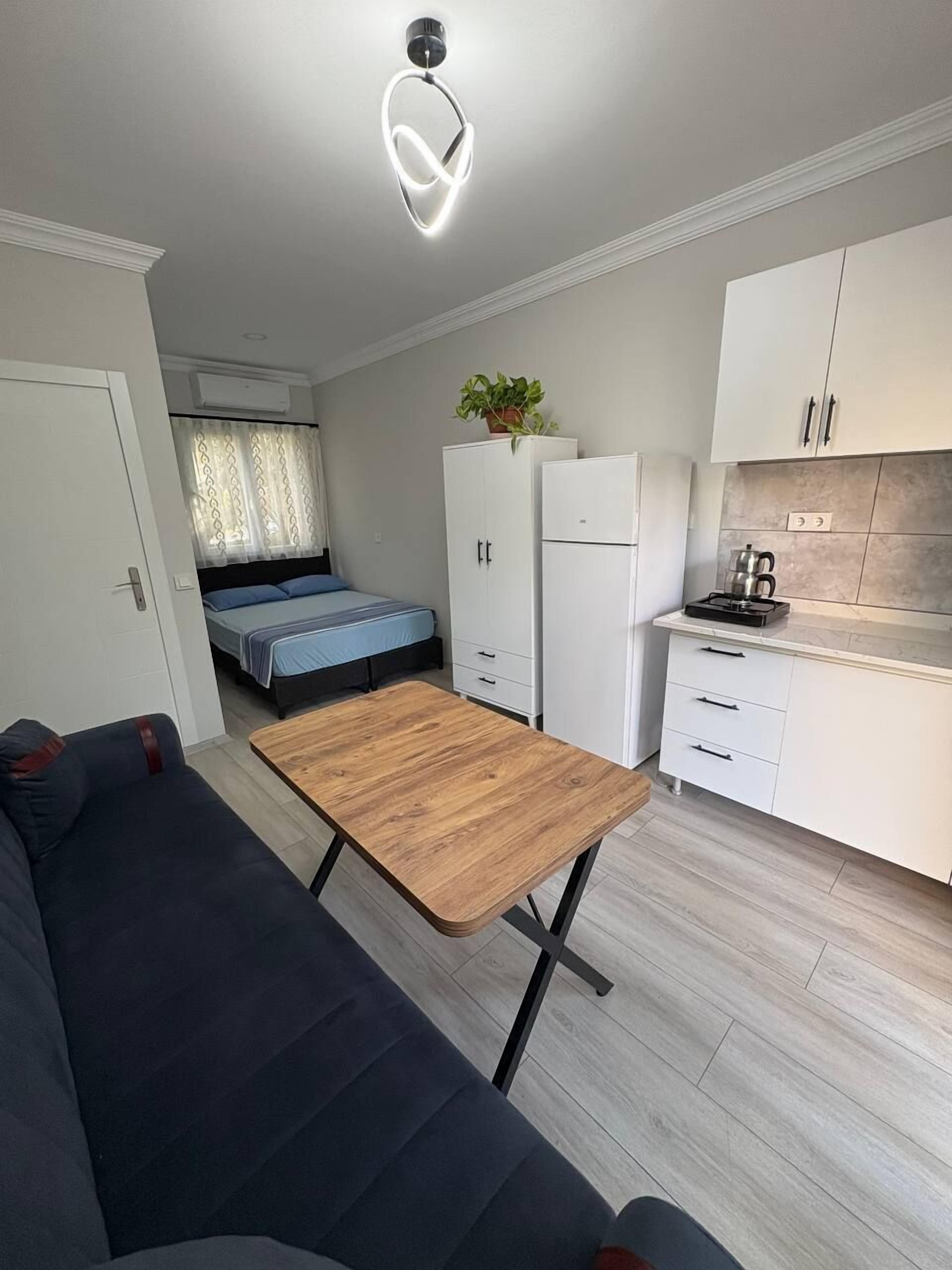 Superior Studio | Free WiFi, bed sheets