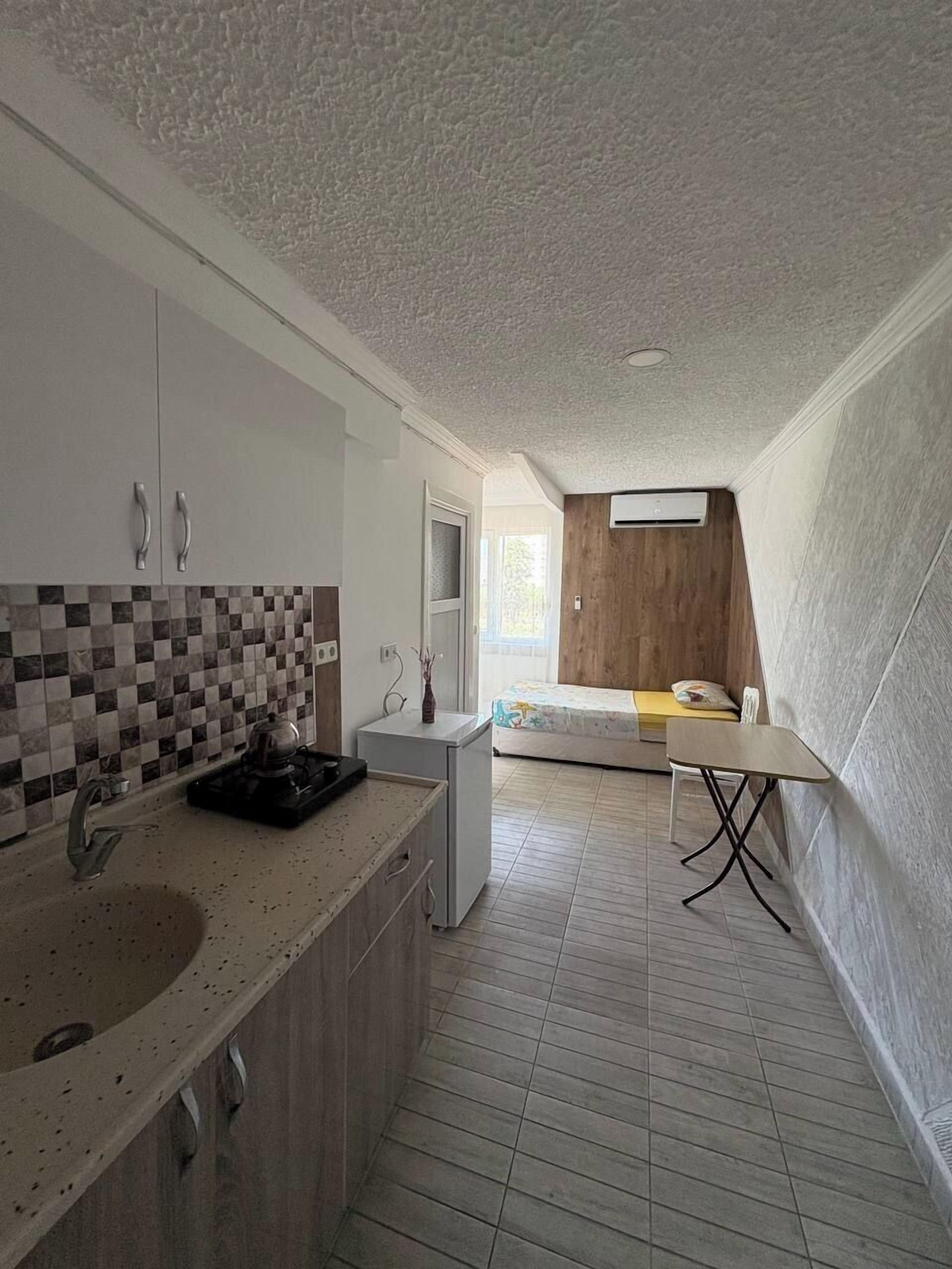 Superior Single Room | Free WiFi, bed sheets