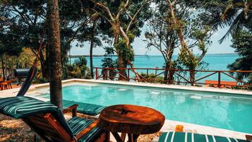 Outdoor pool, pool loungers