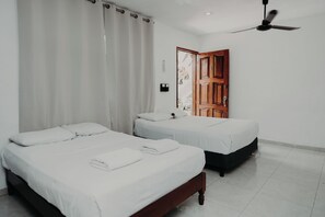 Standard Villa | 1 bedroom, laptop workspace, free WiFi, bed sheets - Villas Karalv (Bacalar)