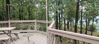 Serene Mountaintop Retreat