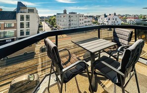 تناول الطعام بال خارج