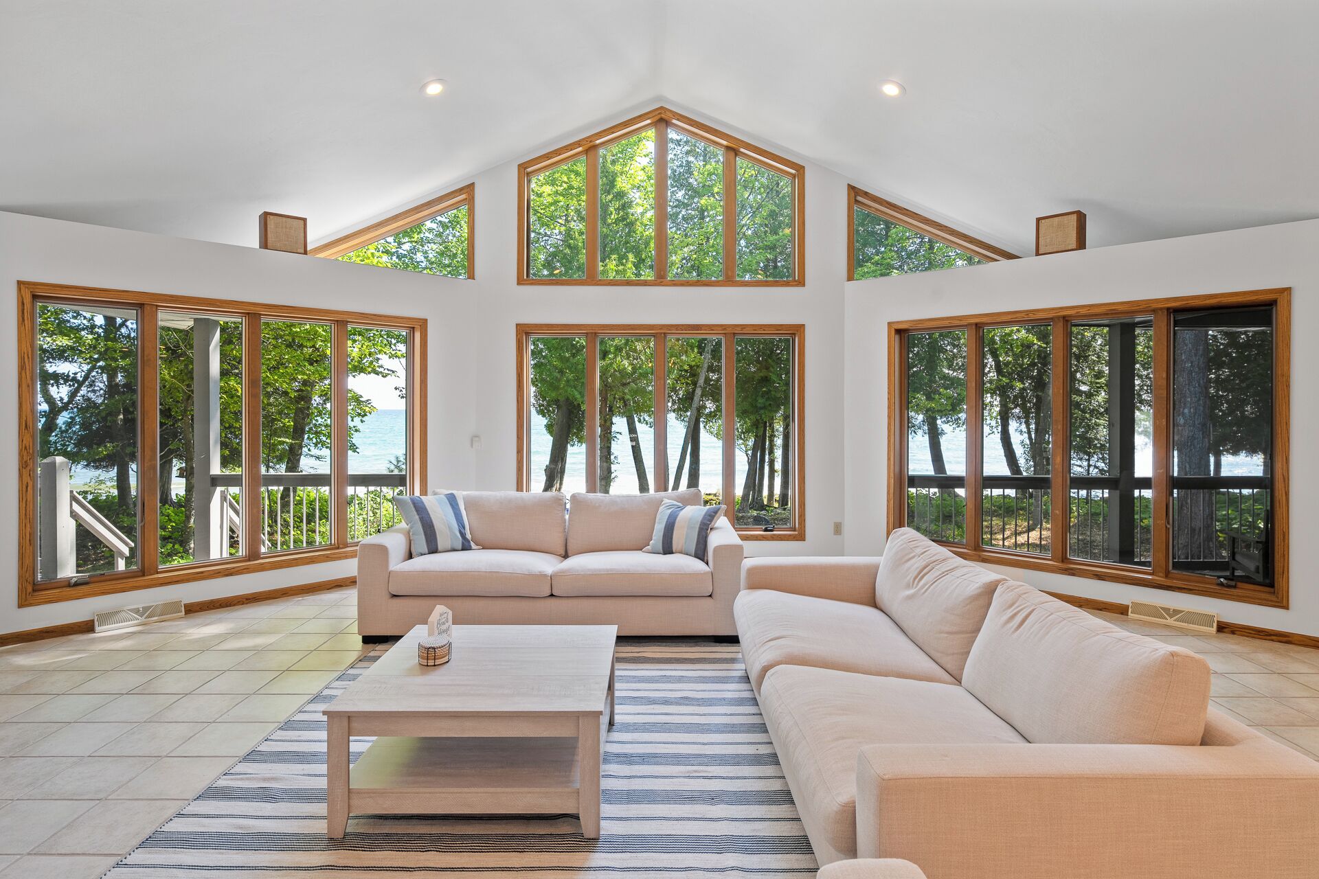 TV connectée, cheminée