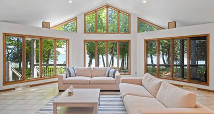 Waterfront Luxury on Lake Michigan ~ Game Room ~ Fire Pit ~ Crystal Cove