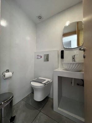 Towels, soap, toilet paper