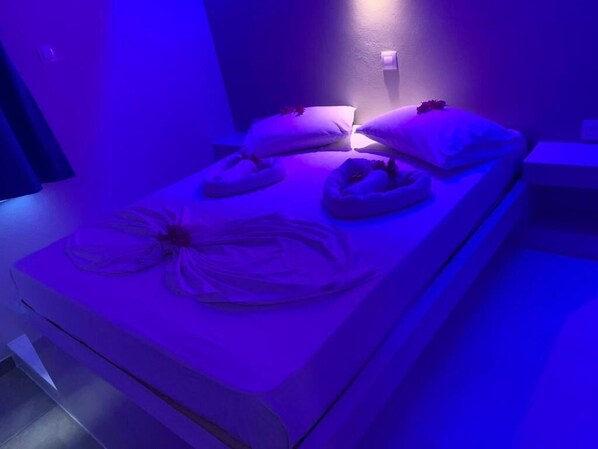 1 bedroom, free WiFi, bed sheets