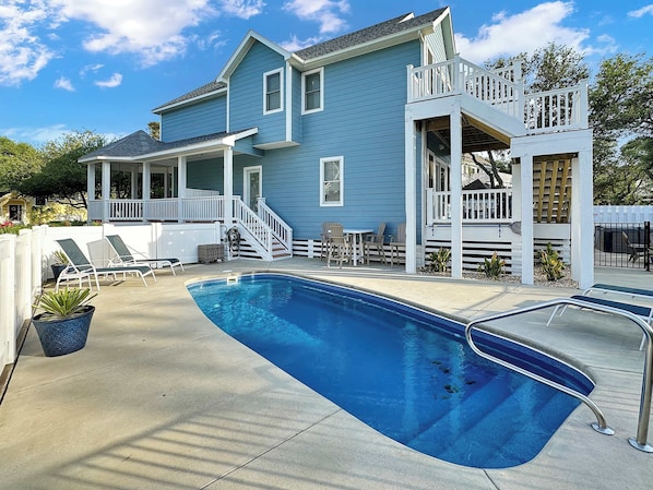 Pool - Renovated Cottage w/ Heated Pool, Spa & Amenities! (Corolla)