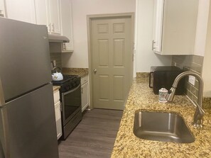 Refrigerador y microondas 