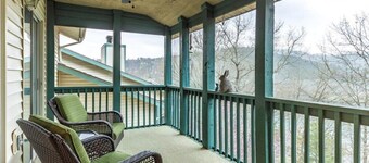 Indoor/Outdoor Pools | Hot Tub | Wi-Fi | Close to 76 (3111)