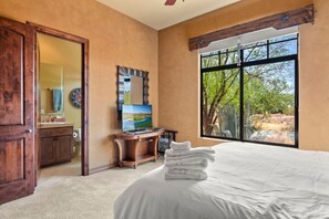 4 chambres, fer et planche à repasser, lit parapluie, Wi-Fi