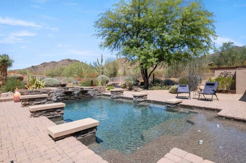Gorgeous Desert Home W/ Backyard Oasis!