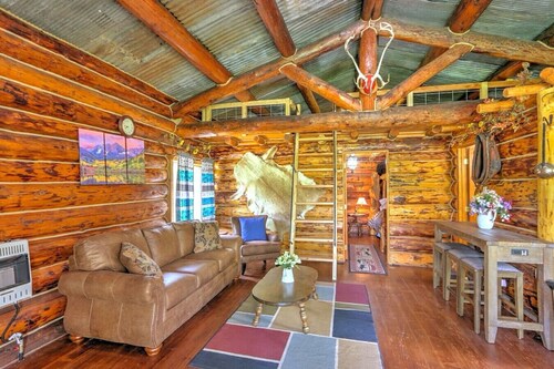 Caribou Cabin in Glenwood Canyon on Sheep Ranch