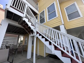 Exterior - Enjoy walking access to Gulf, little lagoon fishing pier and a community pool (Gulf Shores)