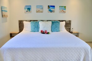 1 habitación, tabla de planchar con plancha, wifi gratis y ropa de cama