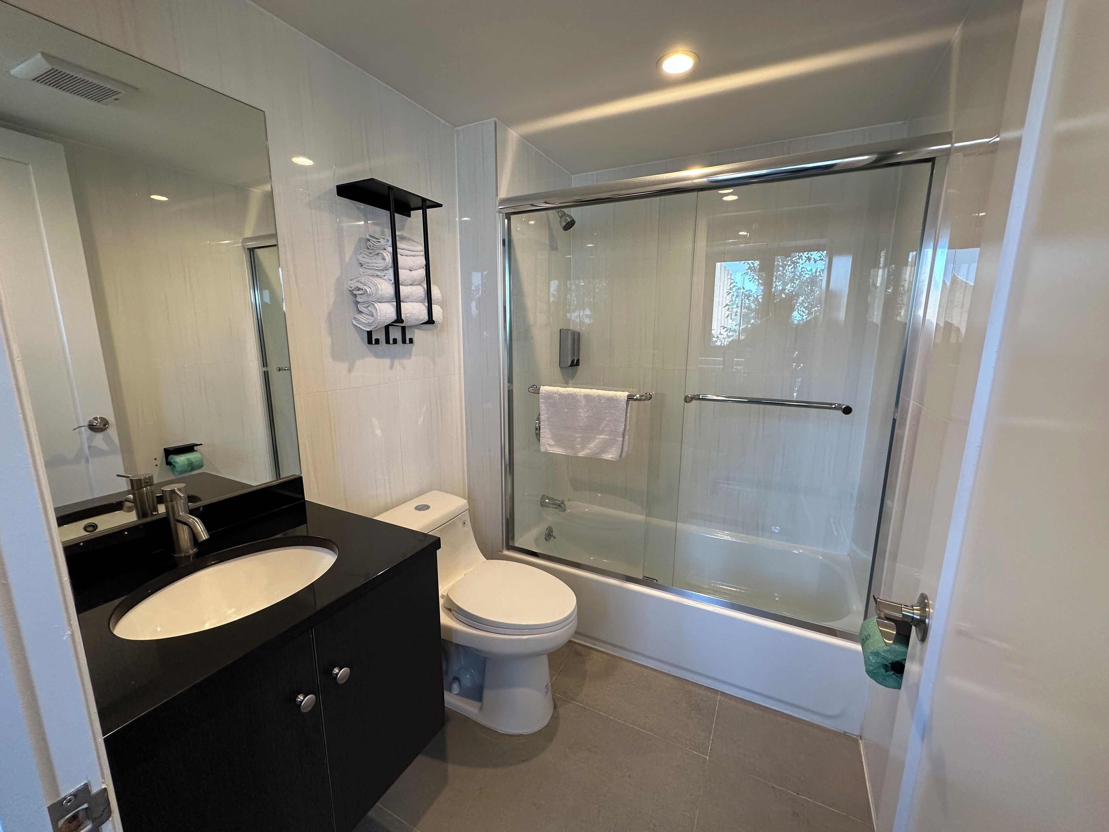 Photo - Regal Inn & Suites New York LaGuardia Hotel