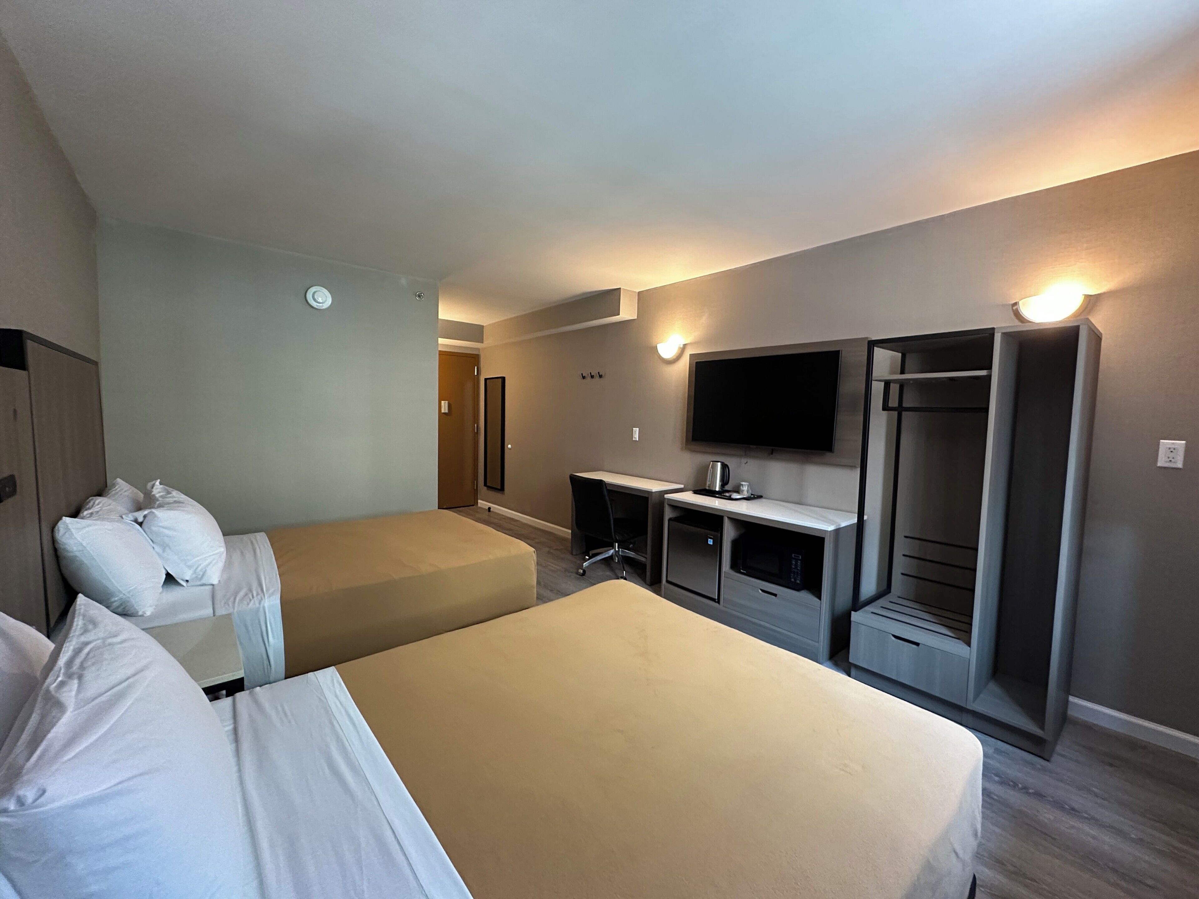 Photo - Regal Inn & Suites New York LaGuardia Hotel