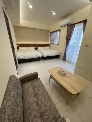 基本四人房 | 免費無線上網、床單