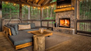 Property grounds - Peachy Keen - Mountain Views | Outdoor Living Area | Hot Tub (Cherry Log)