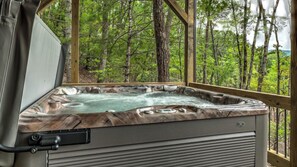 Outdoor spa tub - Peachy Keen - Mountain Views | Outdoor Living Area | Hot Tub (Cherry Log)