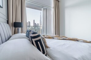 2 Schlafzimmer, Zimmersafe, Schreibtisch, Bügeleisen/Bügelbrett