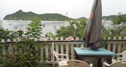 The Boat House Studio Tyrell Bay