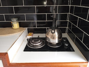 Fridge, microwave, stovetop, electric kettle