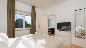 2 bedrooms, internet