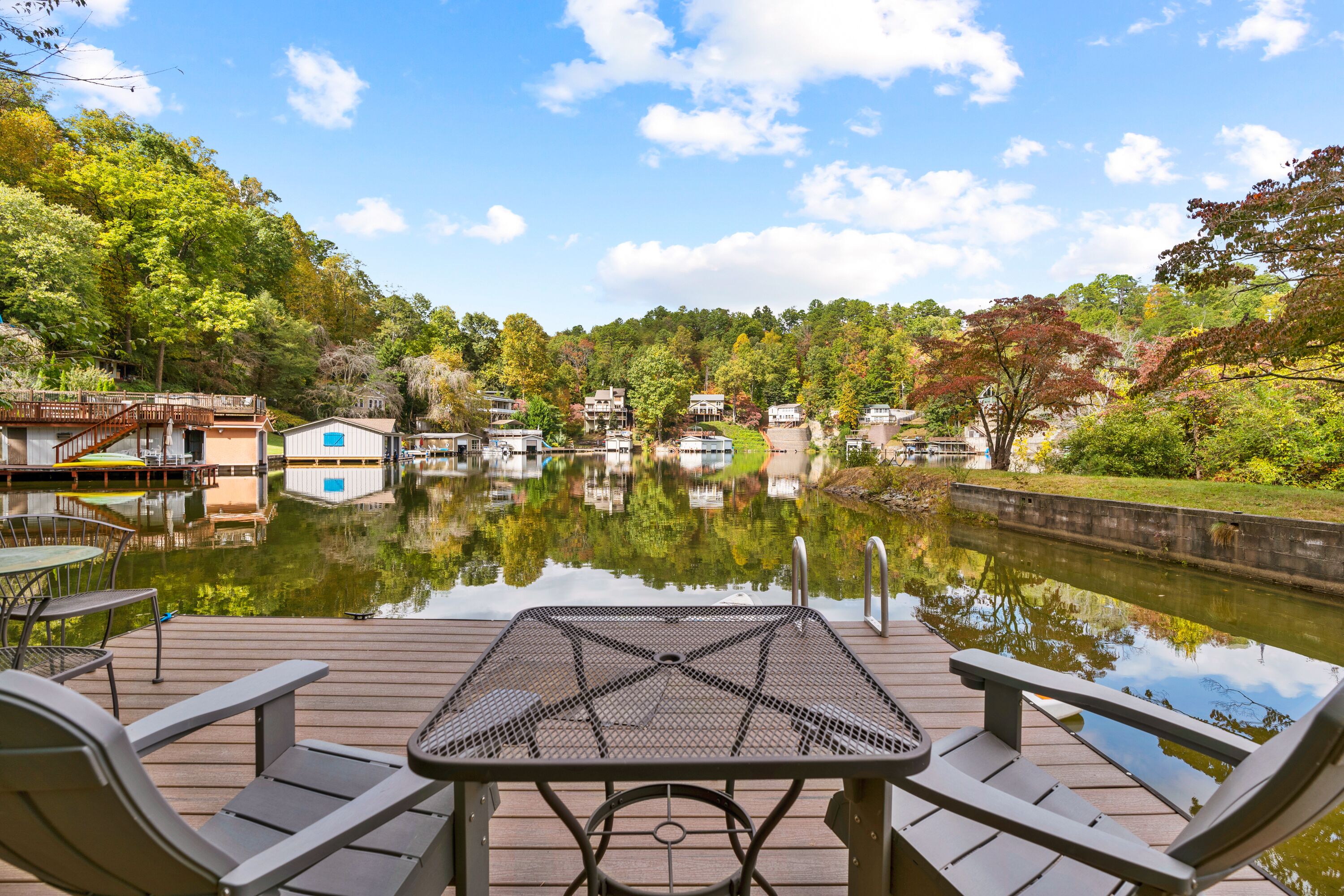 Blue Bay Cottage-New listing - Lakefront quiet cove SUP included