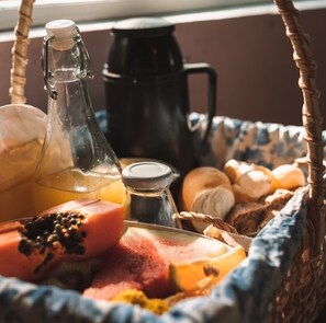 Daily cooked-to-order breakfast for a fee - Pico da Tribo Pousada (Imbituba)