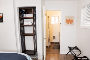 1 habitación, escritorio, cuna de viaje y wifi gratis 